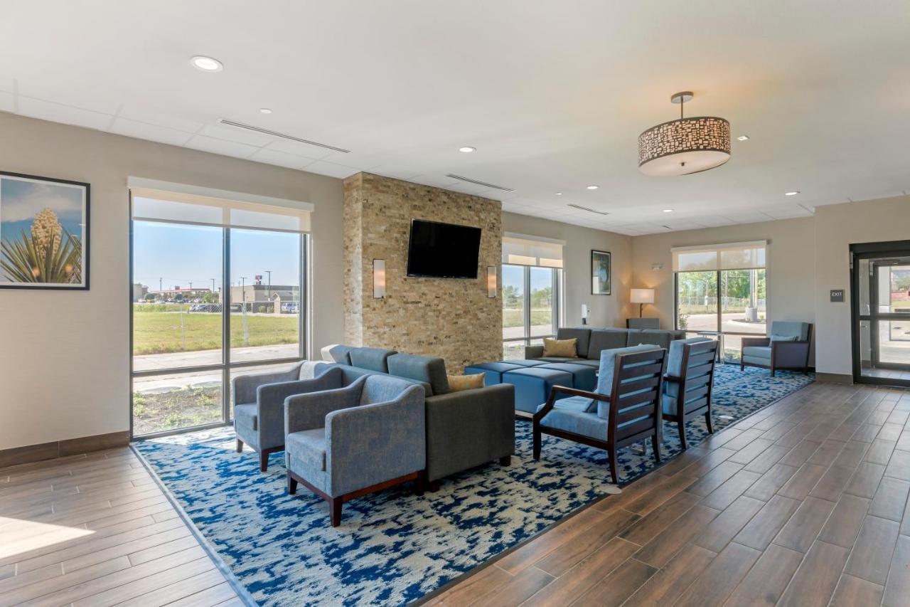 Comfort Inn & Suites Balch Springs - Se Dallas Bagian luar foto