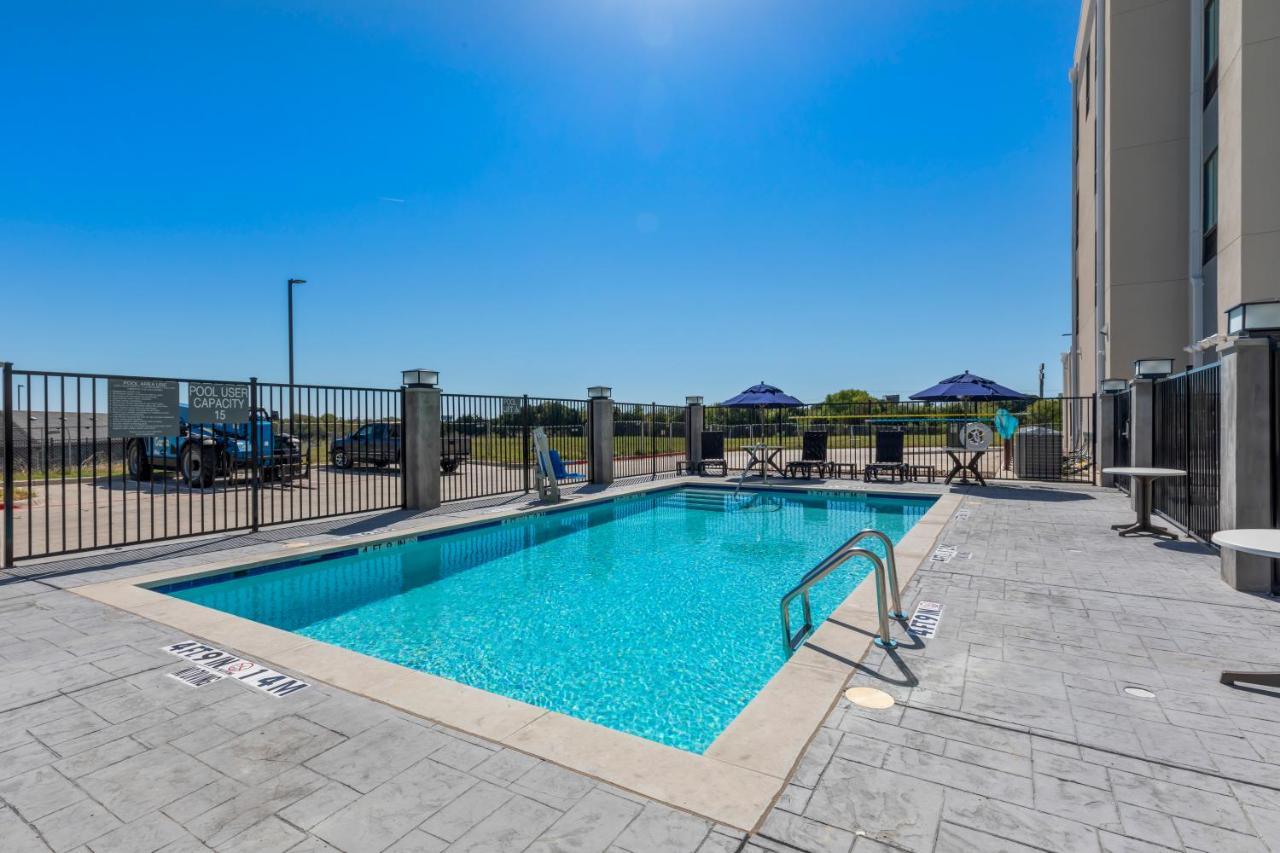 Comfort Inn & Suites Balch Springs - Se Dallas Bagian luar foto