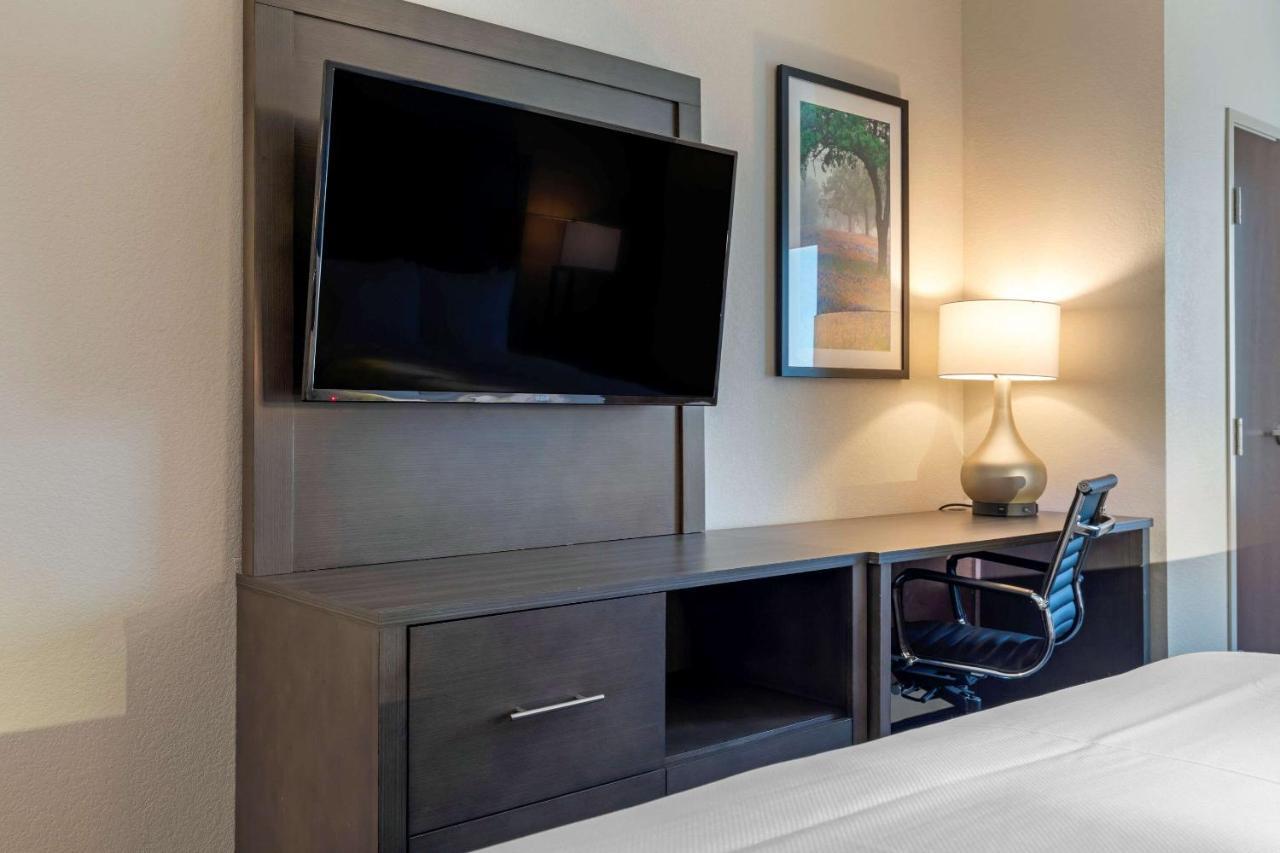 Comfort Inn & Suites Balch Springs - Se Dallas Bagian luar foto